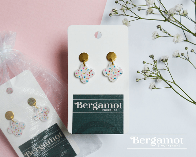 Micro Petal Clover Earrings