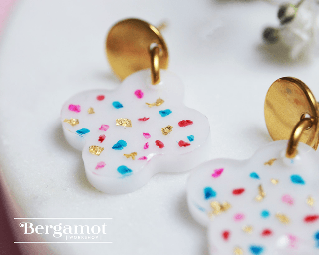Micro Petal Clover Earrings